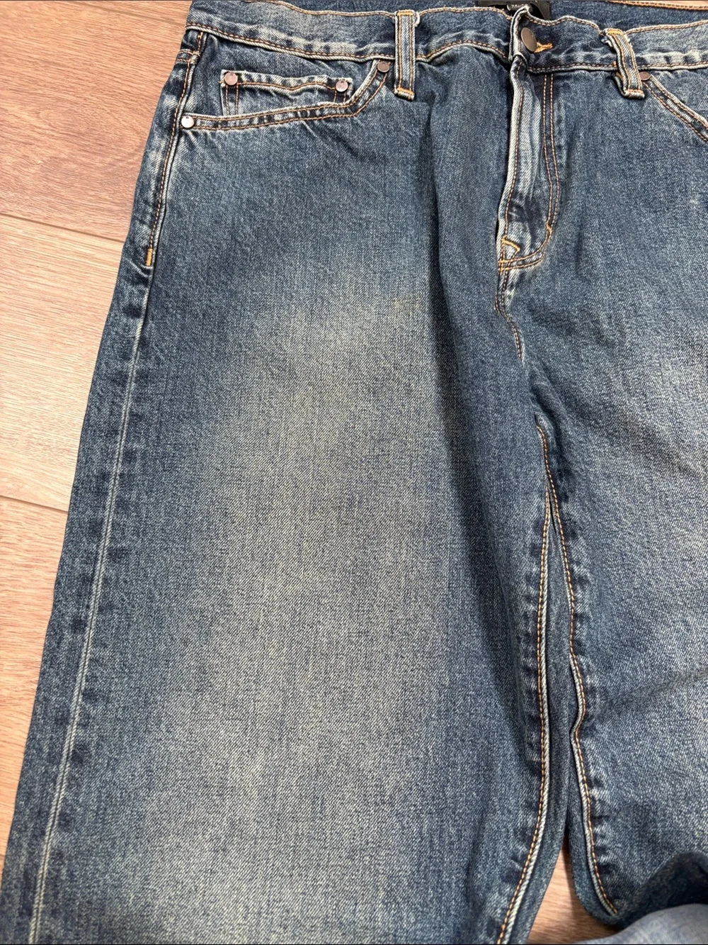 Banana Republic Selvedge Medium Blue Distressed Straight Jeans Like new